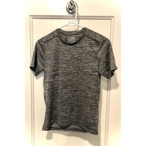 New Balance Gray Boys Short Sleeve T-shirt 10/12 size